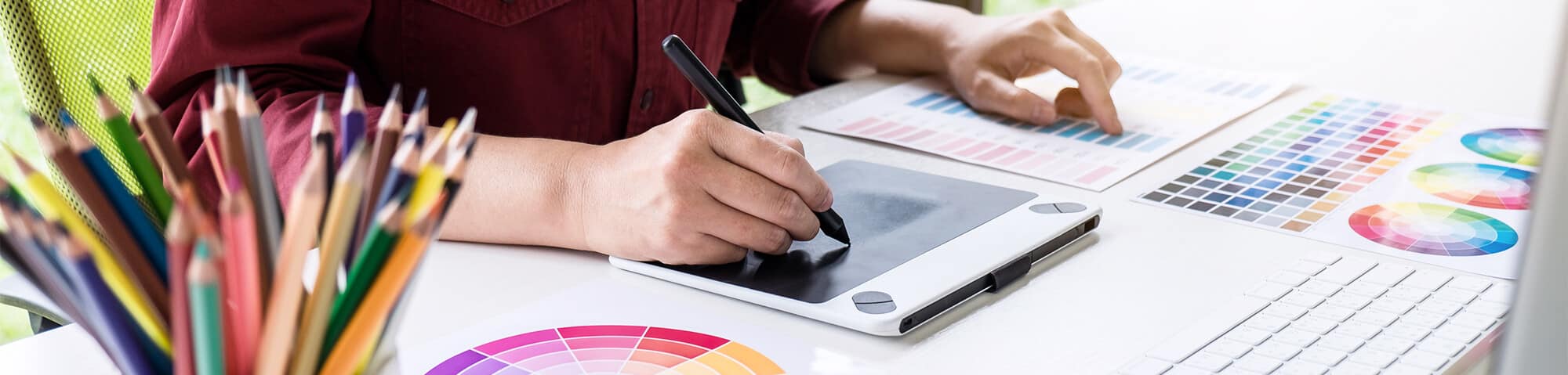 Why You Should Become A Graphic Designer