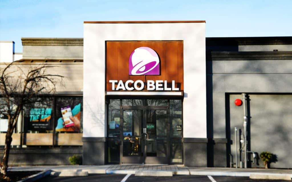 taco bell storefront